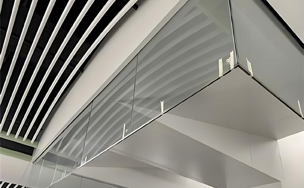 杨陵玻璃挡烟垂壁